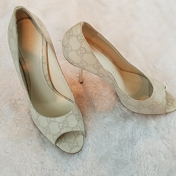 Gucci Shoes - Gucci, Guccissima sz 9 leather peep toe high heel
